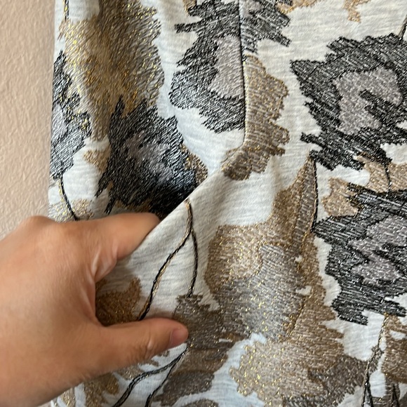 NWT BCBG MaxAzria Runway Rebekka Gray Abstract Leaf Metallic Print Midi Skirt 0 - Picture 7 of 16